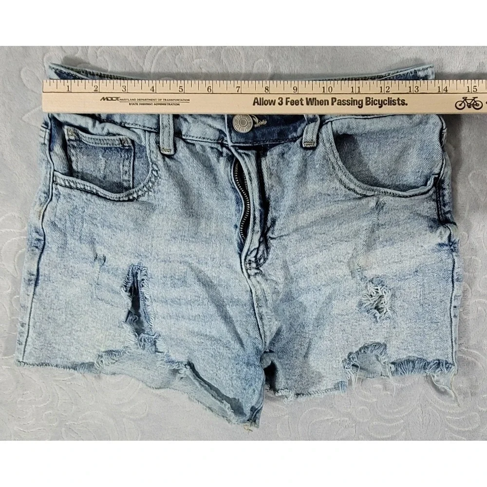 Justice Girls Blue Denim Distressed Shorts Size 16 Mini Mom Shorts Mid Rise